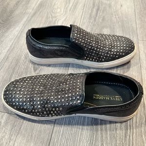 Steve Madden unisex shoes